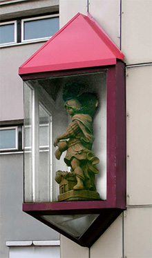 Florianerker am Feuerwehrhaus Puchenau