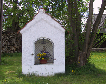 Das Loizenbauer Marterl in der Ortschaft Hofham 