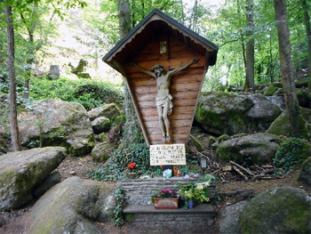 Waldandacht im Pesenbachtal in Bad Mhllacken